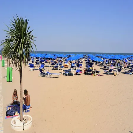 Waterfront In روسولينا ماري